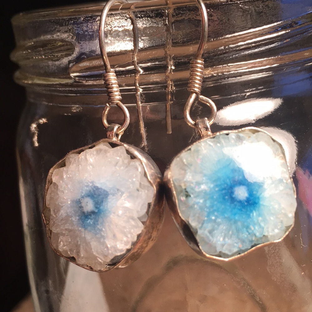 Natural crystal druzy 925 Silver Blue Center pierced wire handmade earrings